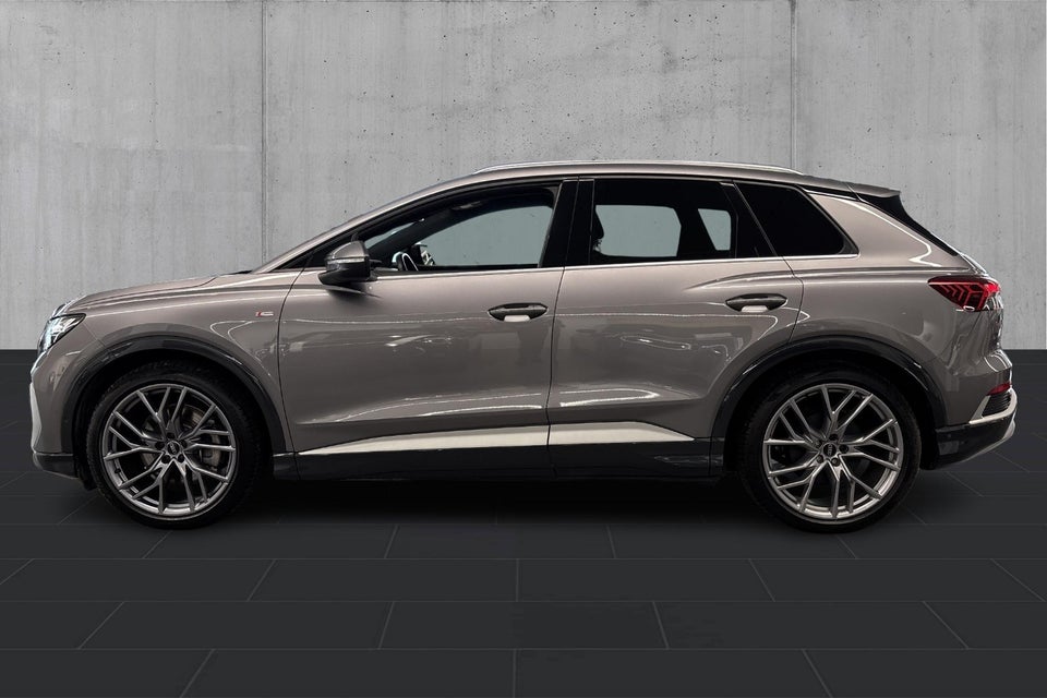 Audi Q4 e-tron 40 S-line 5d