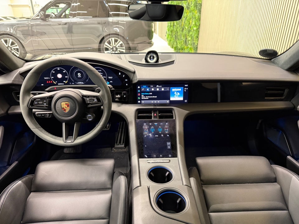 Porsche Taycan Turbo Performance+ 4d