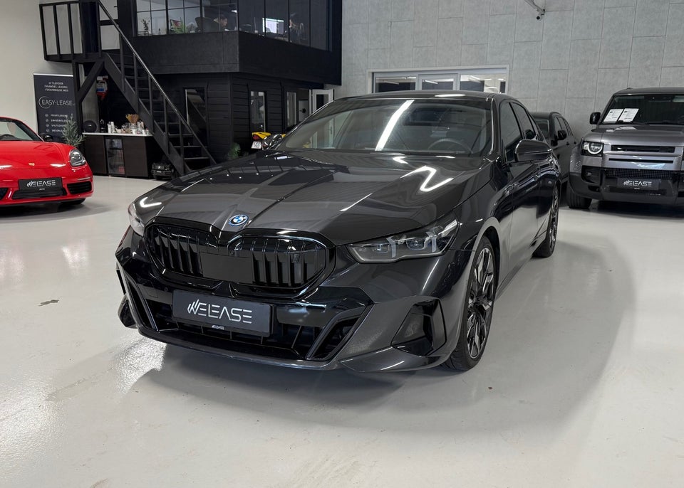 BMW i5 eDrive40 Fully Charged M-Sport 4d