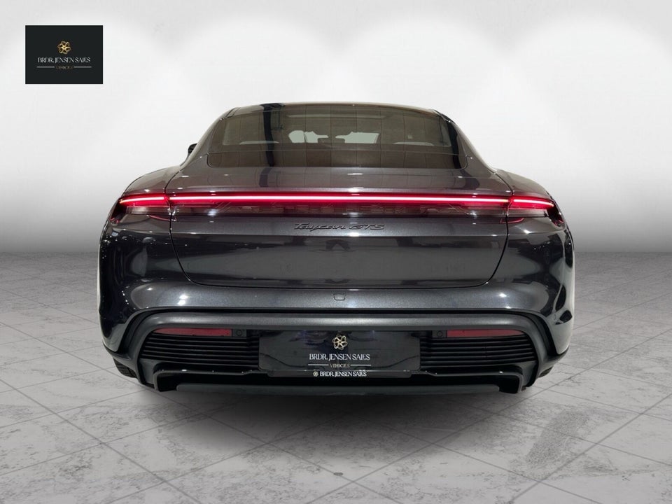 Porsche Taycan GTS Performance+  4d