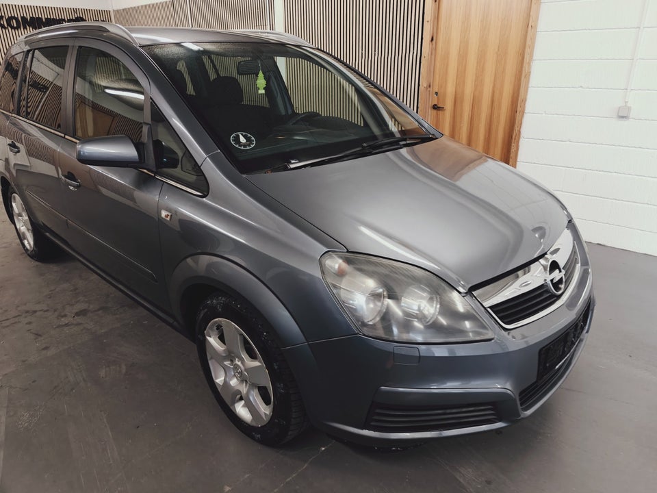 Opel Zafira 1,6 16V 105 Enjoy 7prs 5d