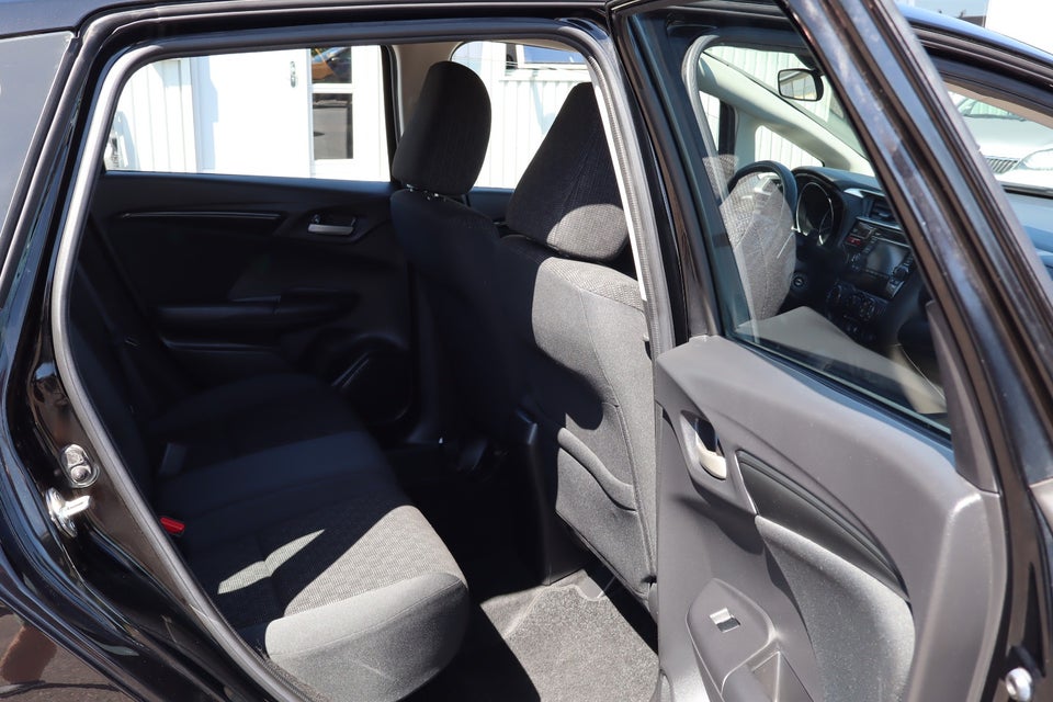 Honda Jazz 1,3 i-VTEC Elegance CVT 5d