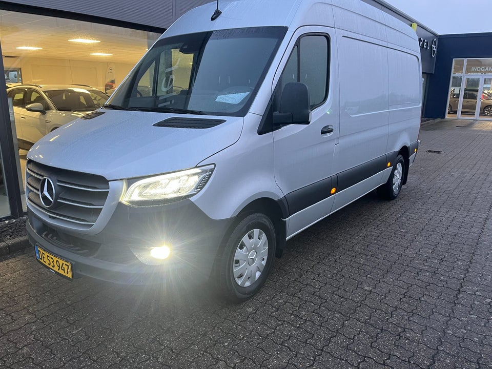 Mercedes Sprinter 319 3,0 CDi A2 Kassevogn aut. RWD