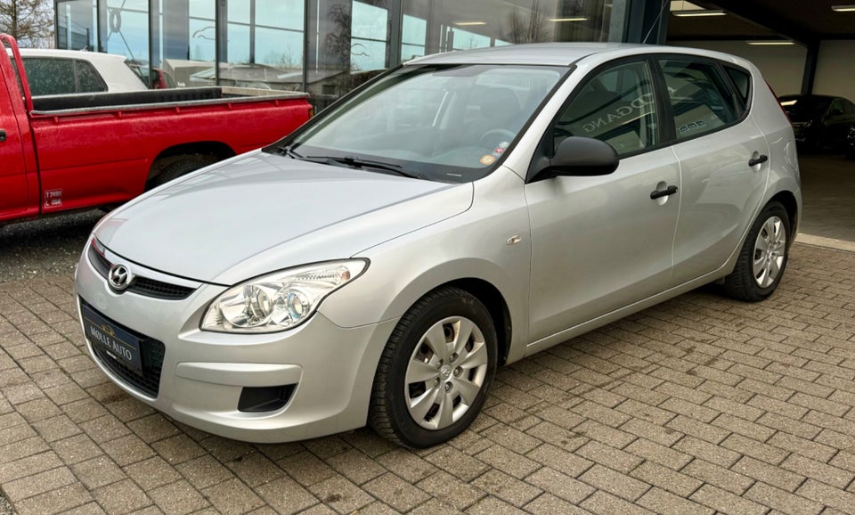 Hyundai i30 1,4 CVVT 109 Comfort 5d