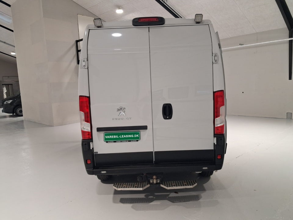 Peugeot Boxer 435 2,2 BlueHDi 165 L2H2 Premium