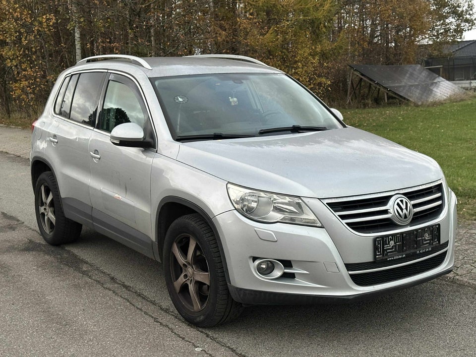 VW Tiguan 2,0 TDi 140 Track & Field Tiptr. 4Motion Van 5d