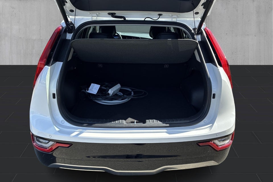 Kia Niro 64 EV Premium 5d