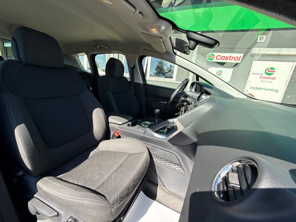 Peugeot 3008 1,6 VTi 120 Access 5d