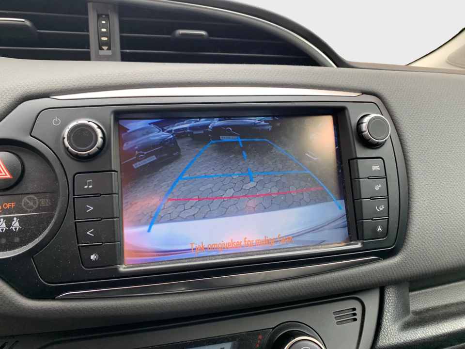 Toyota Yaris 1,5 Hybrid H1 e-CVT 5d