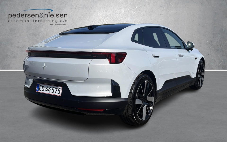 Polestar 4 Long Range AWD 5d