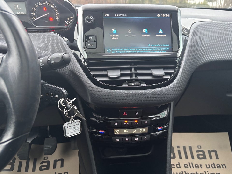 Peugeot 208 1,6 BlueHDi 100 Desire Sky 5d