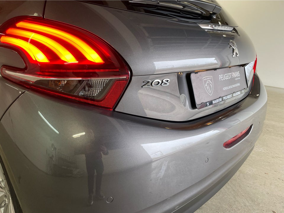 Peugeot 208 1,2 PureTech 82 Prestige 5d