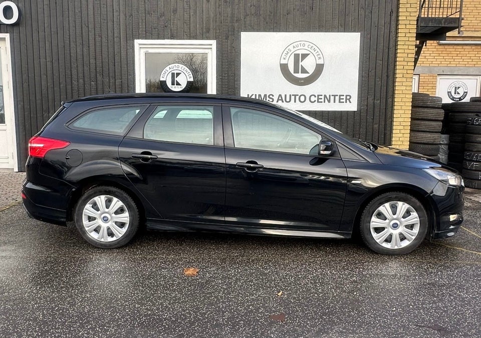 Ford Focus 1,5 EcoBlue ST-Line stc. 5d