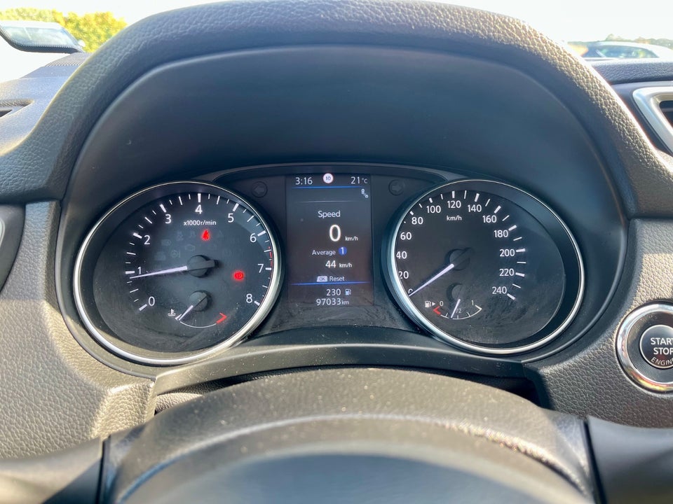 Nissan Qashqai 1,3 Dig-T 160 Tekna 5d