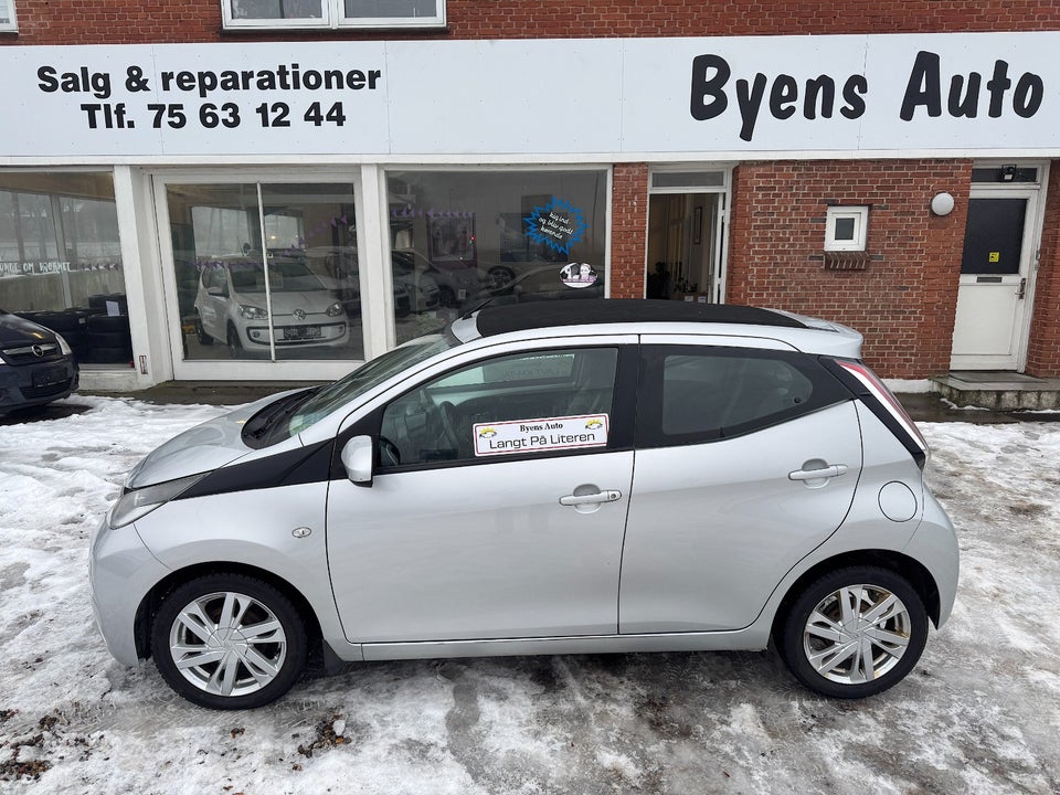 Toyota Aygo 1,0 VVT-i x-sky 5d