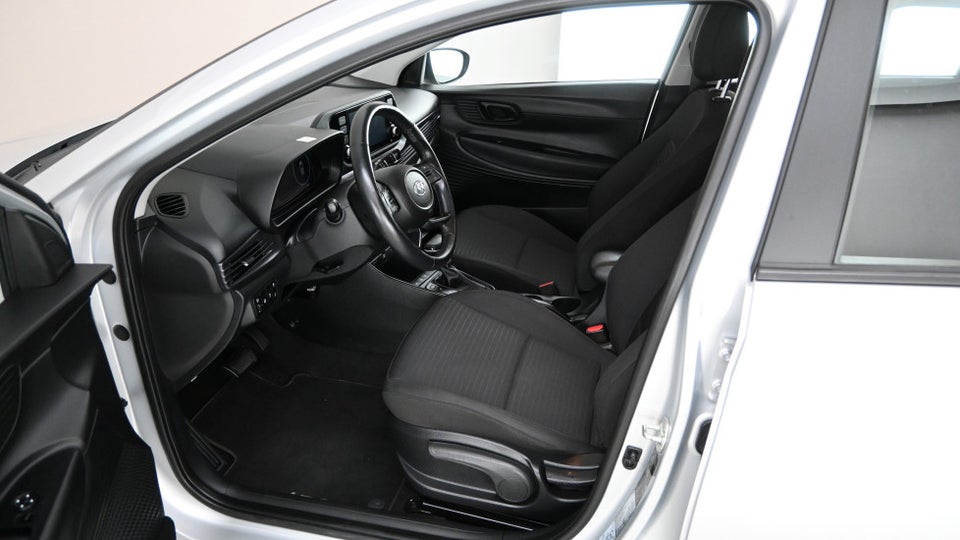 Hyundai i20 1,0 T-GDi Essential DCT 5d