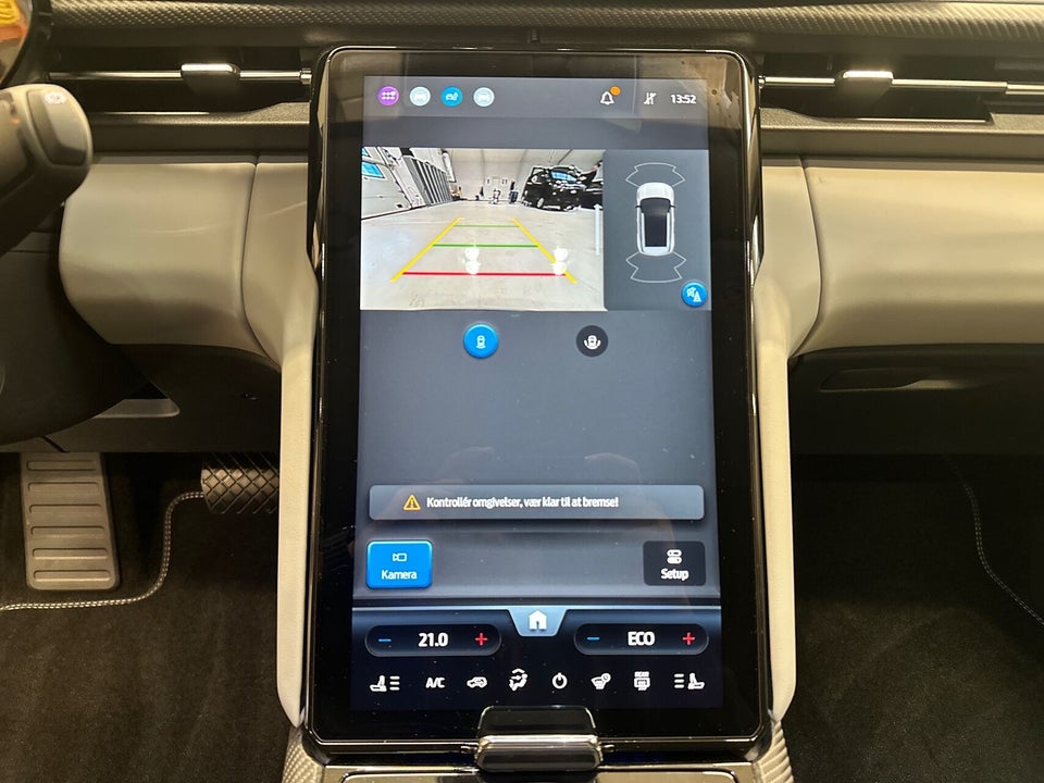 Ford Explorer 82 Premium Extended Range 5d