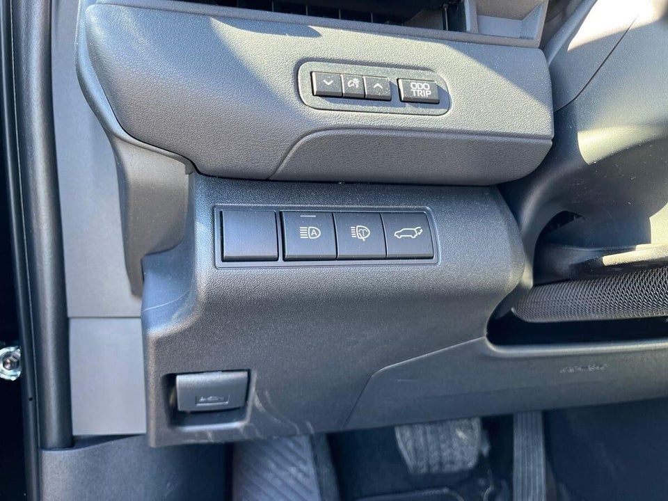 Toyota bZ4X 73 Executive 5d