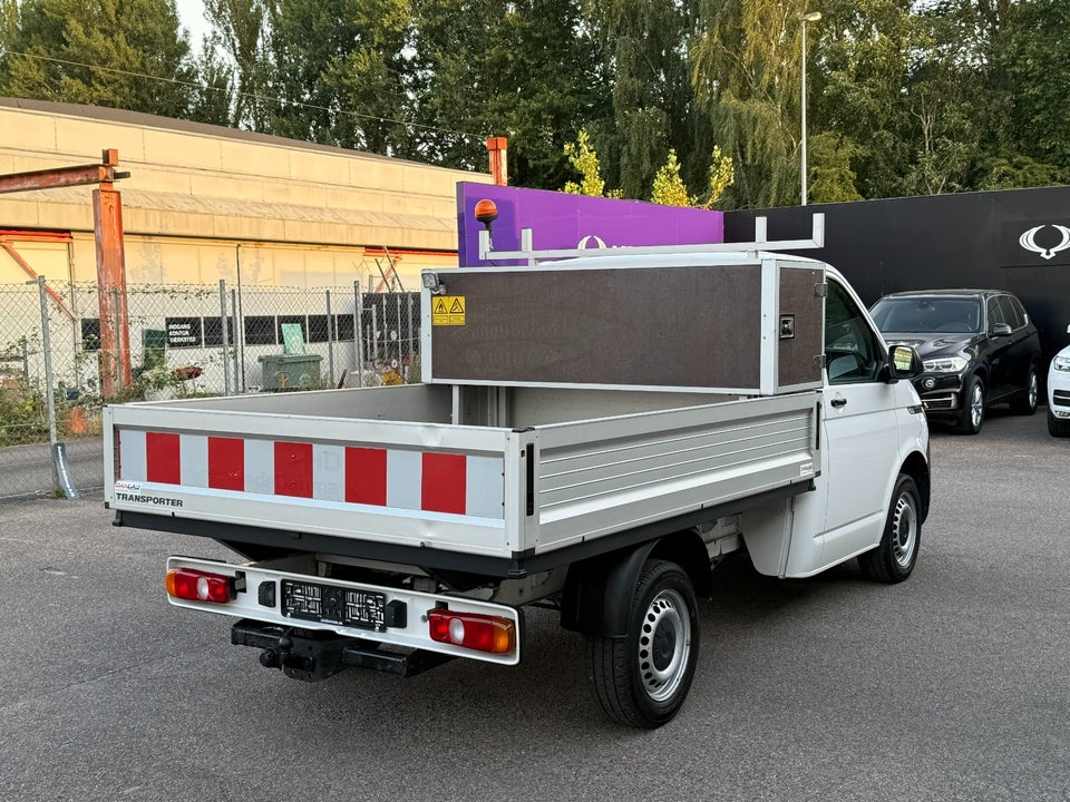 VW Transporter 2,0 TDi 110 Ladvogn kort
