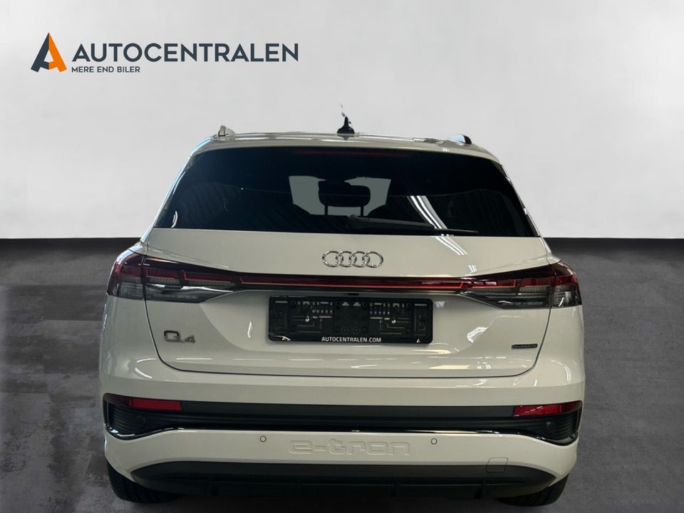 Audi Q4 e-tron 50 S-line quattro 5d