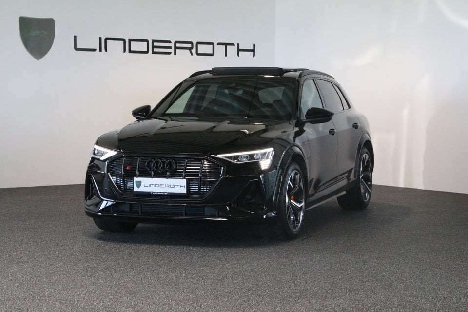Audi e-tron S quattro 5d