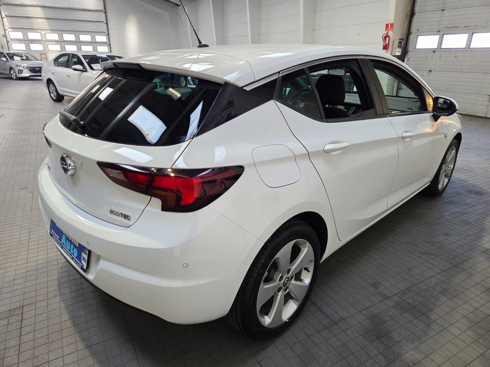 Opel Astra 1,0 T 105 Enjoy 5d