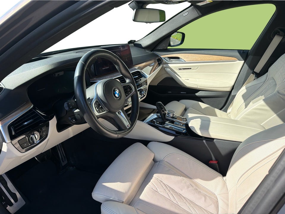 BMW M550i 4,4 xDrive aut. 4d