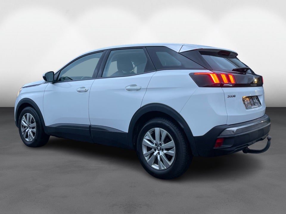 Peugeot 3008 1,2 e-THP 130 Active 5d