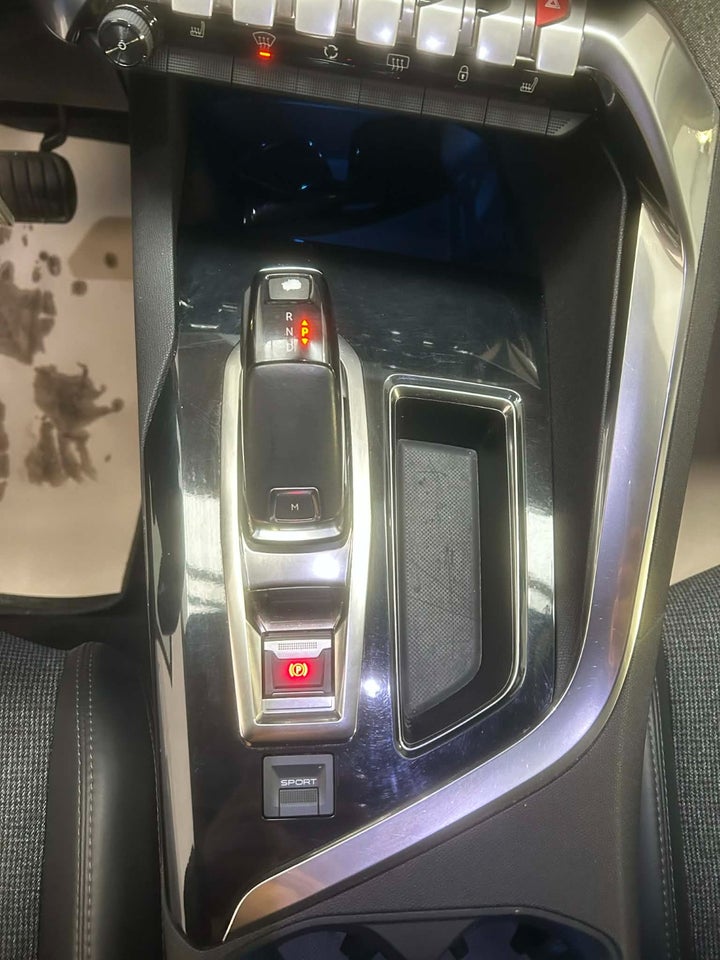 Peugeot 3008 1,6 BlueHDi 120 Allure EAT6 5d