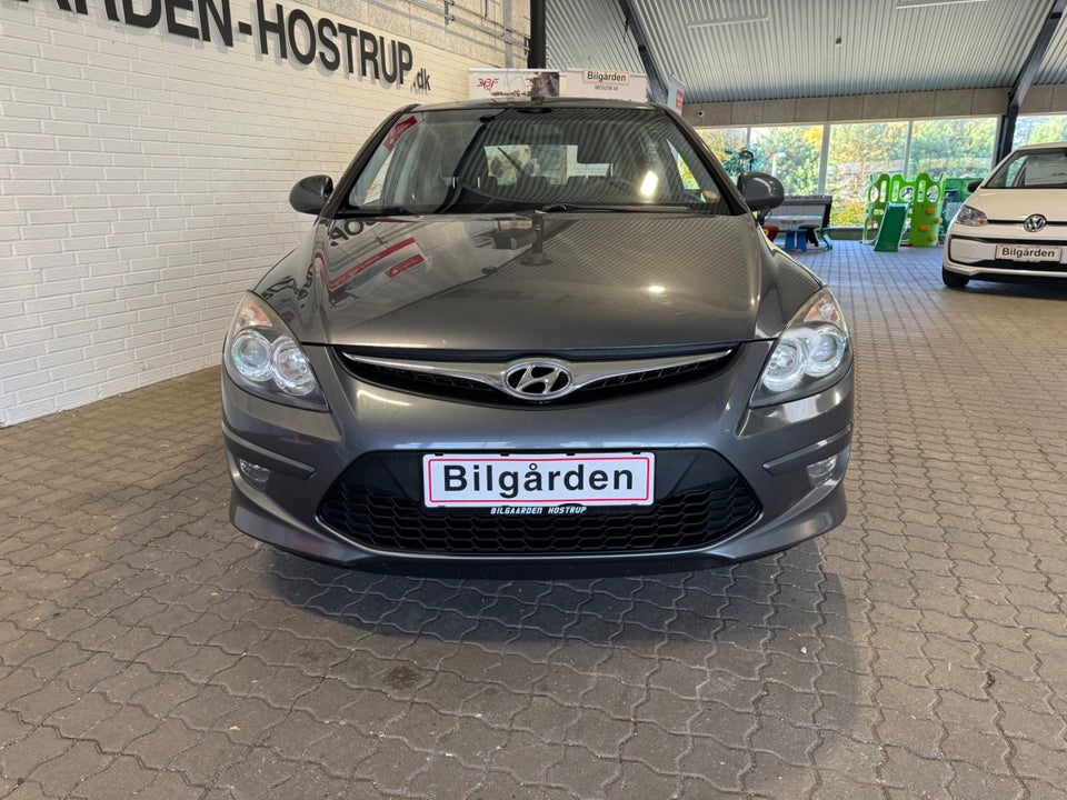 Hyundai i30 1,6 CRDi 90 Classic 5d