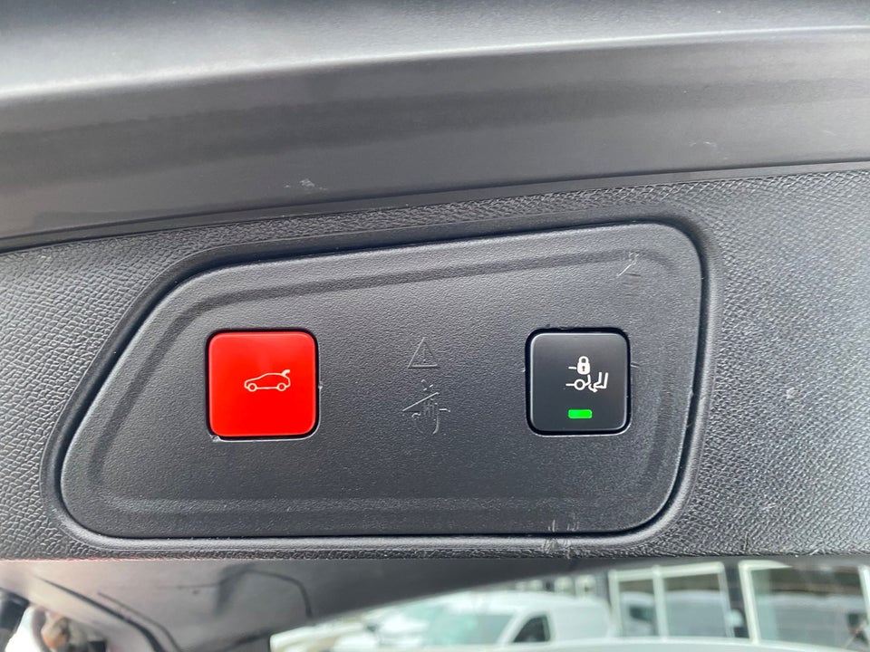 Peugeot 3008 1,5 BlueHDi 130 Edition:210+ EAT8 Van 5d