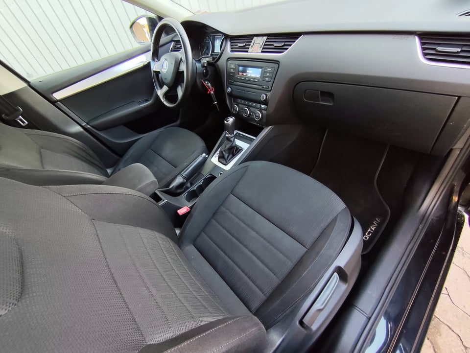 Skoda Octavia 1,2 TSi 105 Elegance DSG 5d