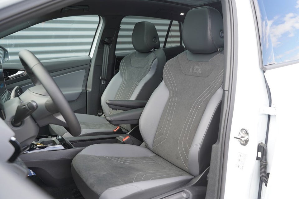 VW ID.4 77 Pro Style+ 5d