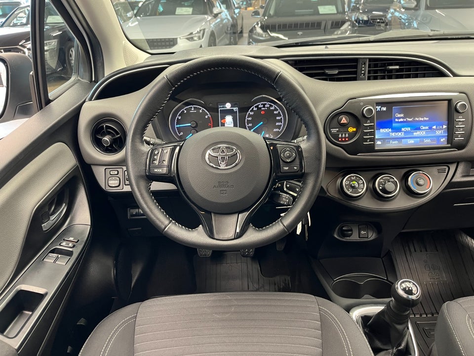 Toyota Yaris 1,0 VVT-i T2 5d