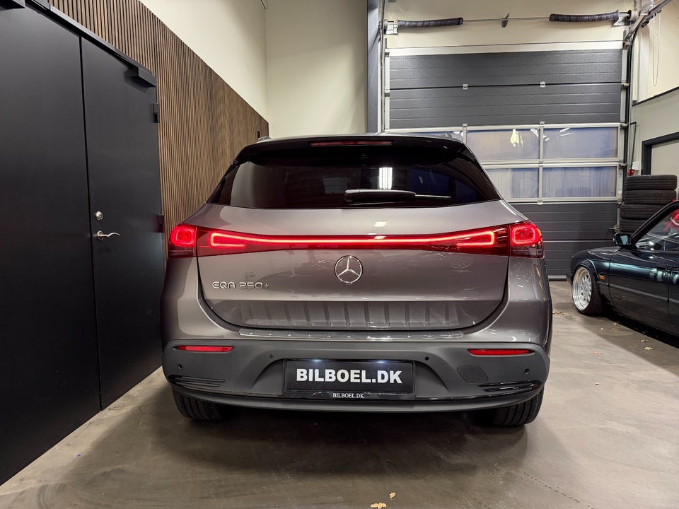 Mercedes EQA250+ Progressive 5d