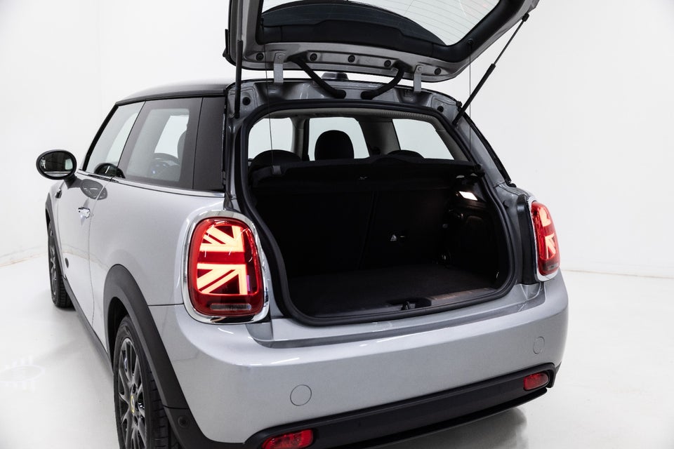 MINI Cooper SE Classic 3d