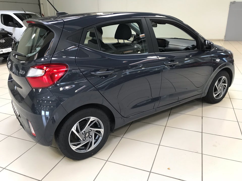 Hyundai i10 1,0 MPi Essential 5d