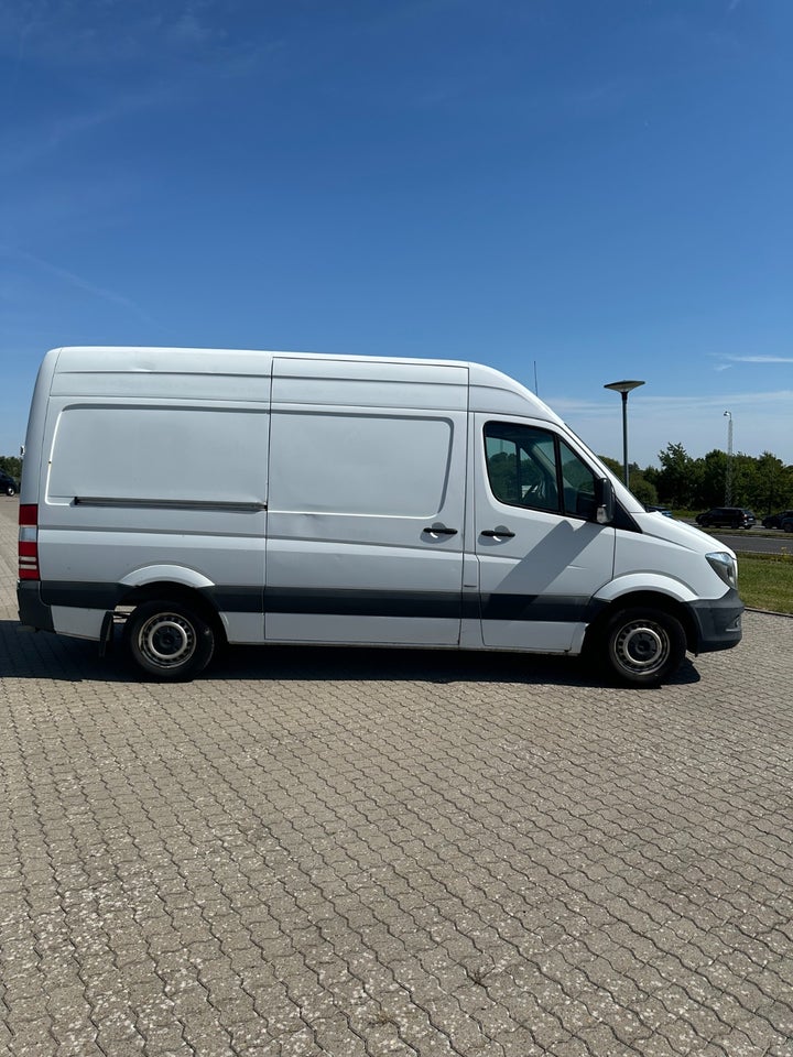 Mercedes Sprinter 316 2,2 CDi R2 Kassevogn 5d