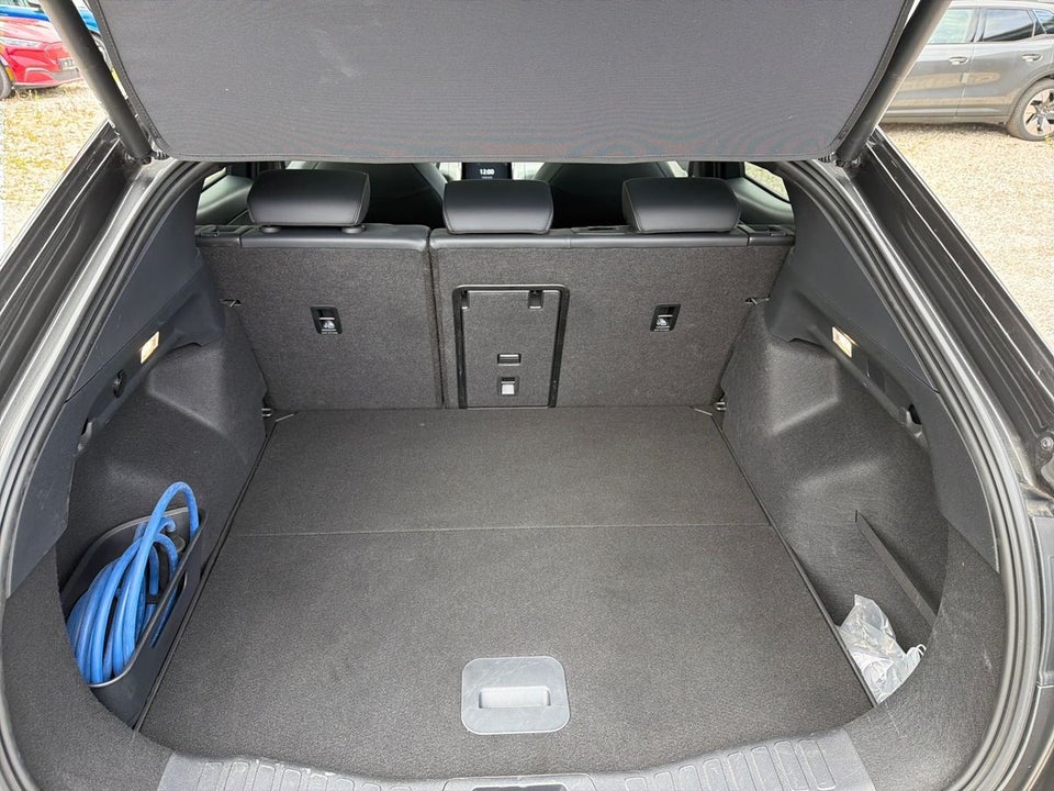 Ford Capri 77 Premium Extended Range 5d