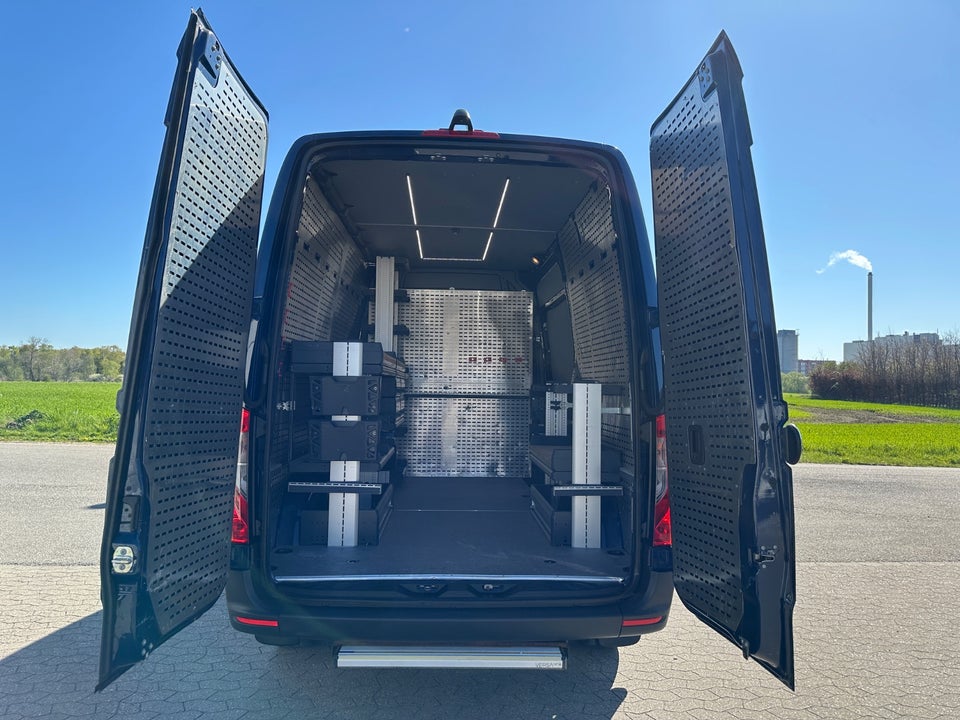 Mercedes Sprinter 316 2,2 CDi A2 Kassevogn aut. RWD