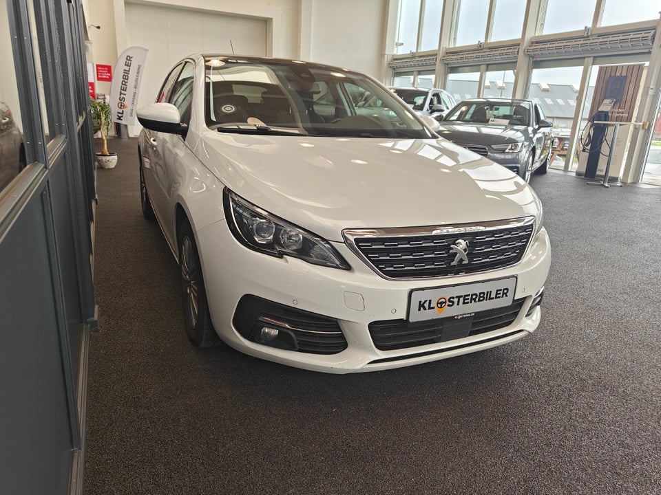 Peugeot 308 1,6 BlueHDi 120 Allure Sky EAT6 5d