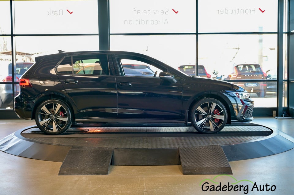 VW Golf VIII 1,4 GTE DSG 5d