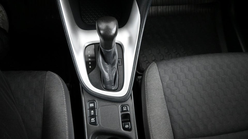 Toyota Yaris 1,5 Hybrid H3 e-CVT 5d