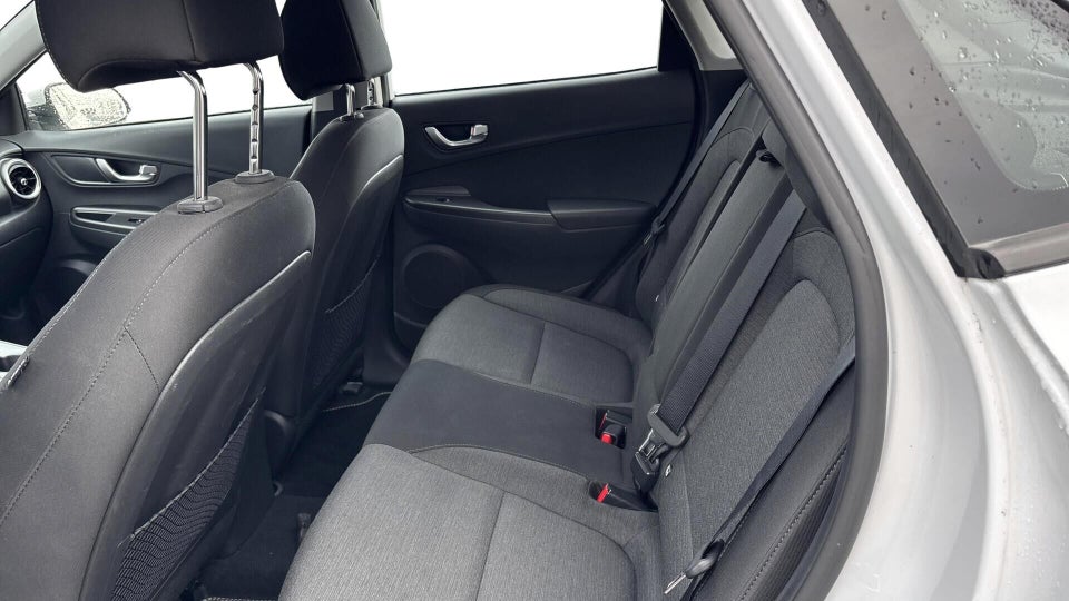 Hyundai Kona 39 EV Select 5d