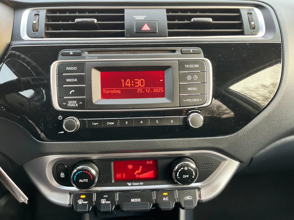 Kia Rio 1,2 CVVT Premium 5d