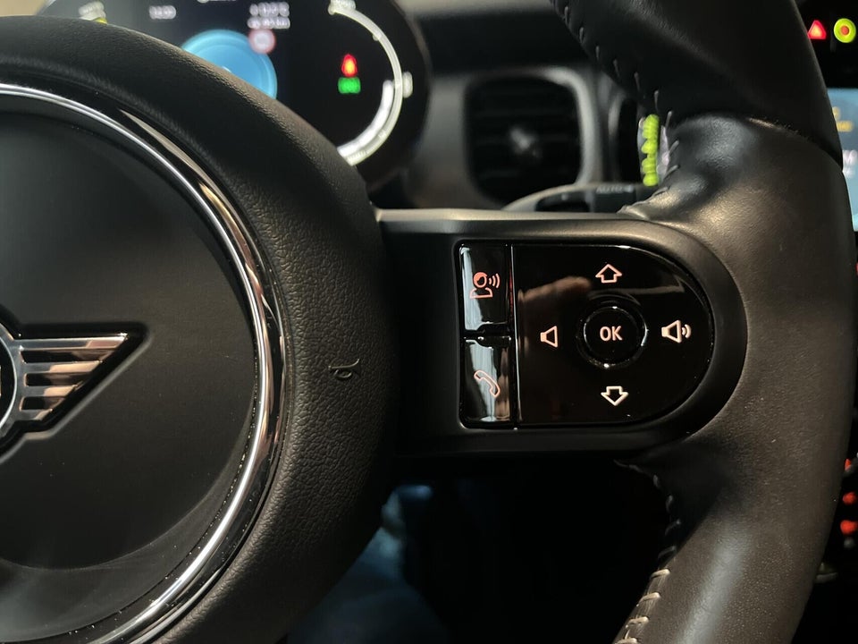 MINI Cooper SE Younique Trim 3d