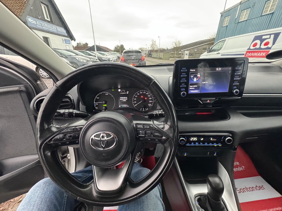 Toyota Yaris 1,5 Hybrid H3 Style e-CVT 5d