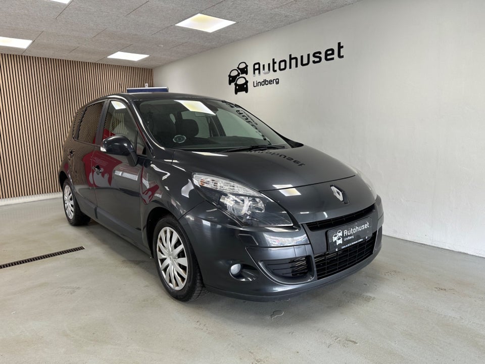 Renault Scenic III 1,9 dCi 130 Expression 5d