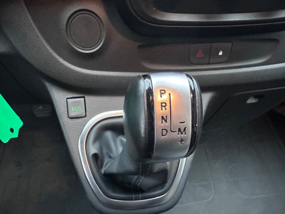 Renault Trafic T29 2,0 dCi 145 L2H1 EDC