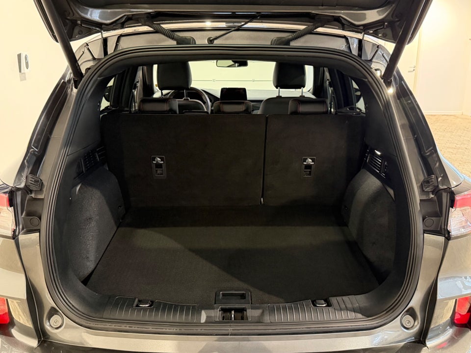 Ford Kuga 2,5 PHEV ST-Line X CVT 5d